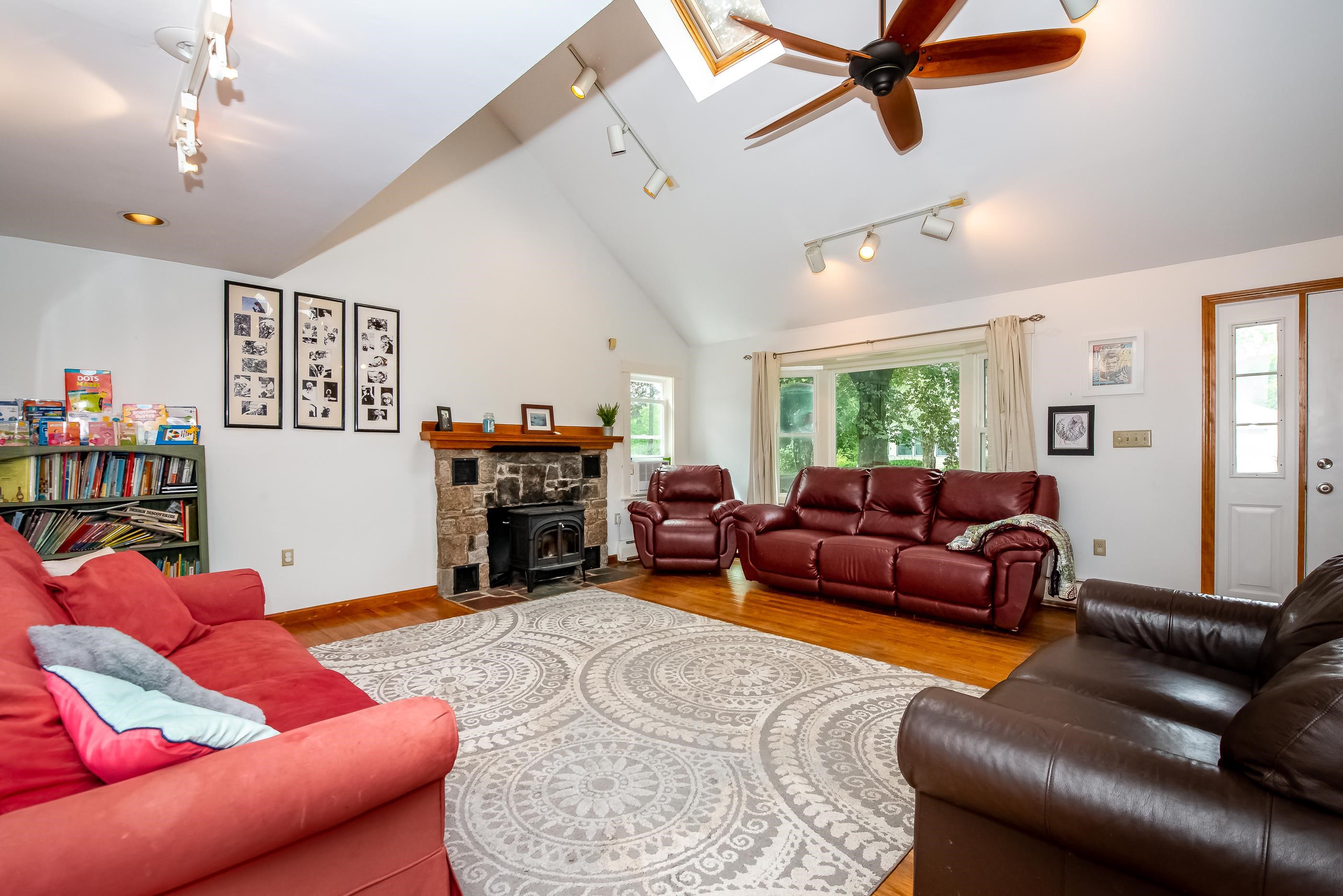 10 Kelley Road Madbury, NH 03823 - Photo 5 of 40