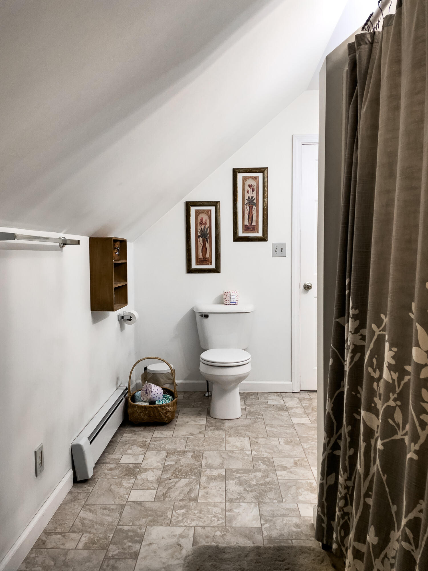 88 Beechland Road Ellsworth, ME 04605 - Photo 35 of 42 Second Floor - Full Bathroom
