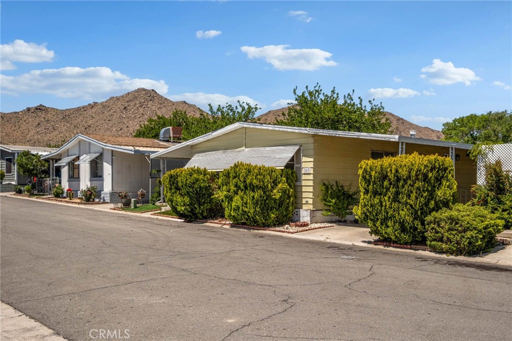 20683 Waalew Road, Unit B163 Apple Valley, CA 92307 - Photo 3 of 32