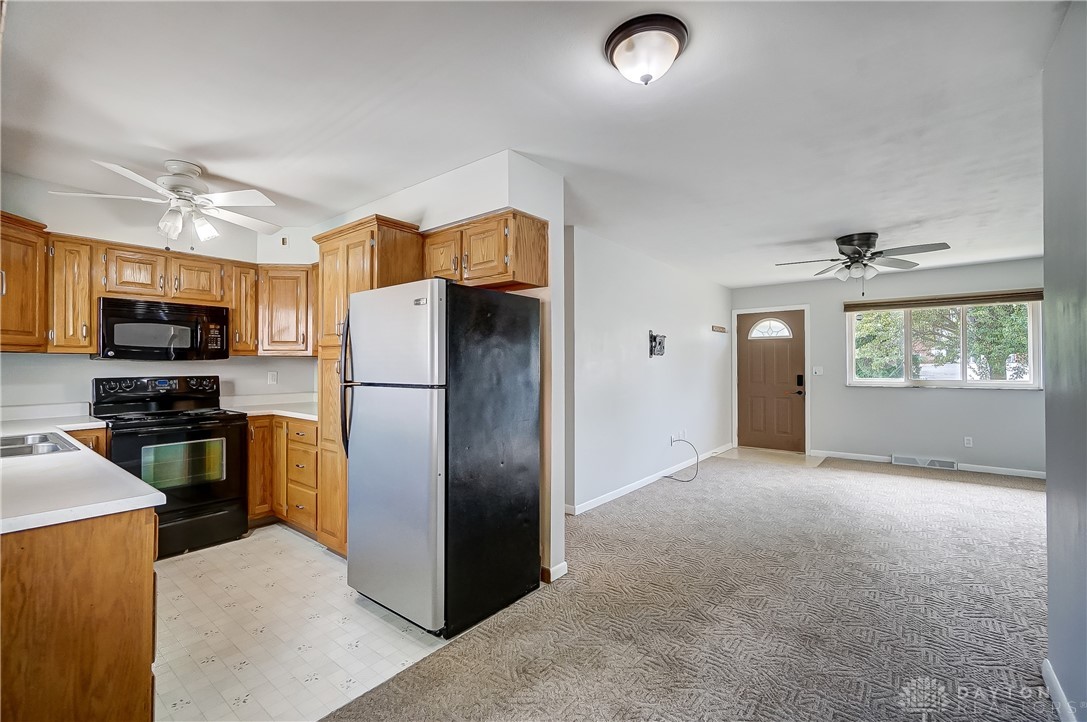 1645 Brownleigh Road Dayton, OH 45429 - Photo 10 of 40