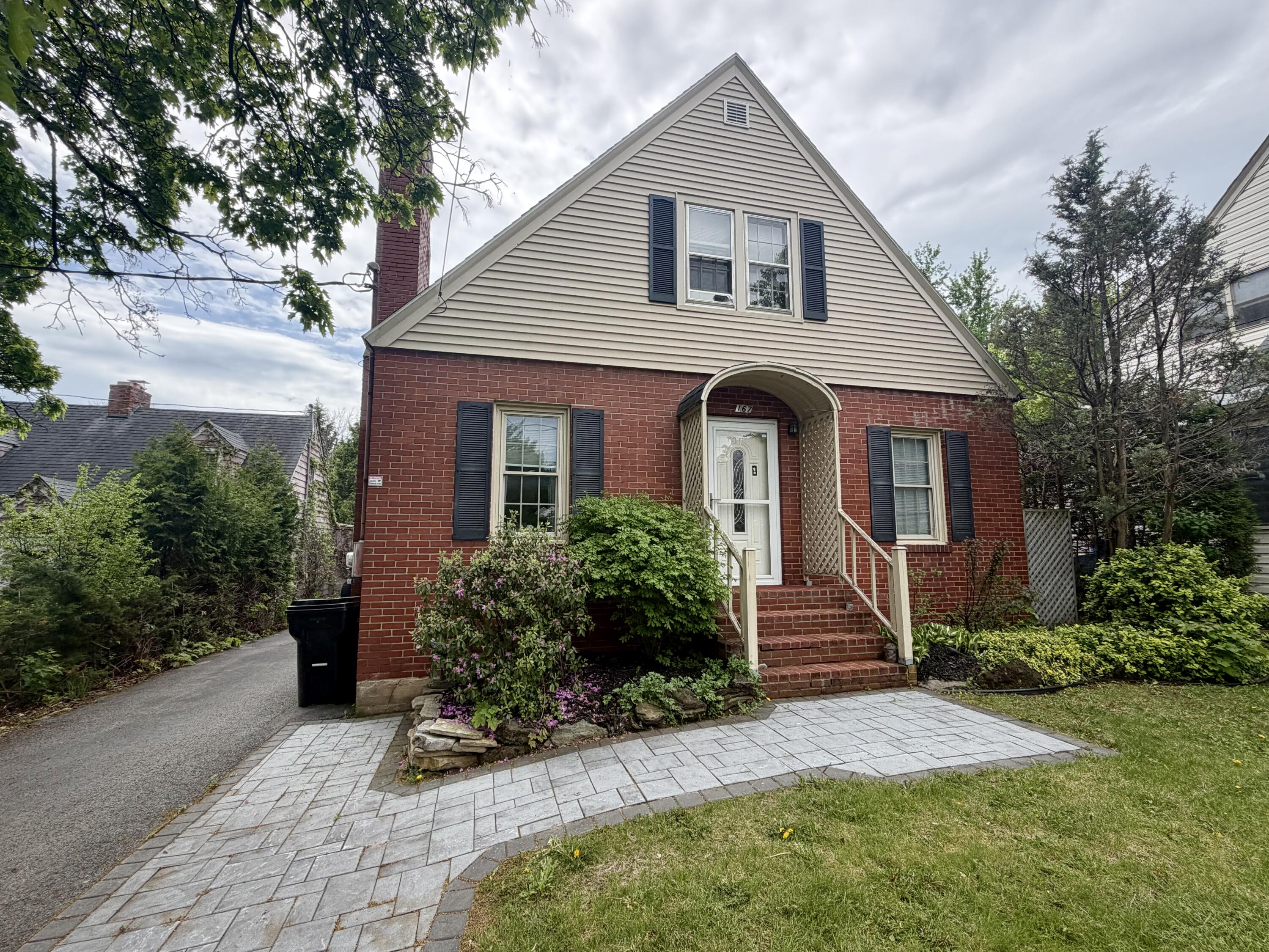 167 Broad Street Plattsburgh, NY 12901 - Photo 2 of 35