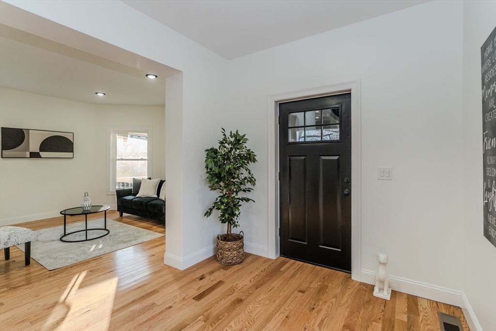 169 Princeton Street Springfield, MA 01109 - Photo 9 of 42 Gallery Image 9
