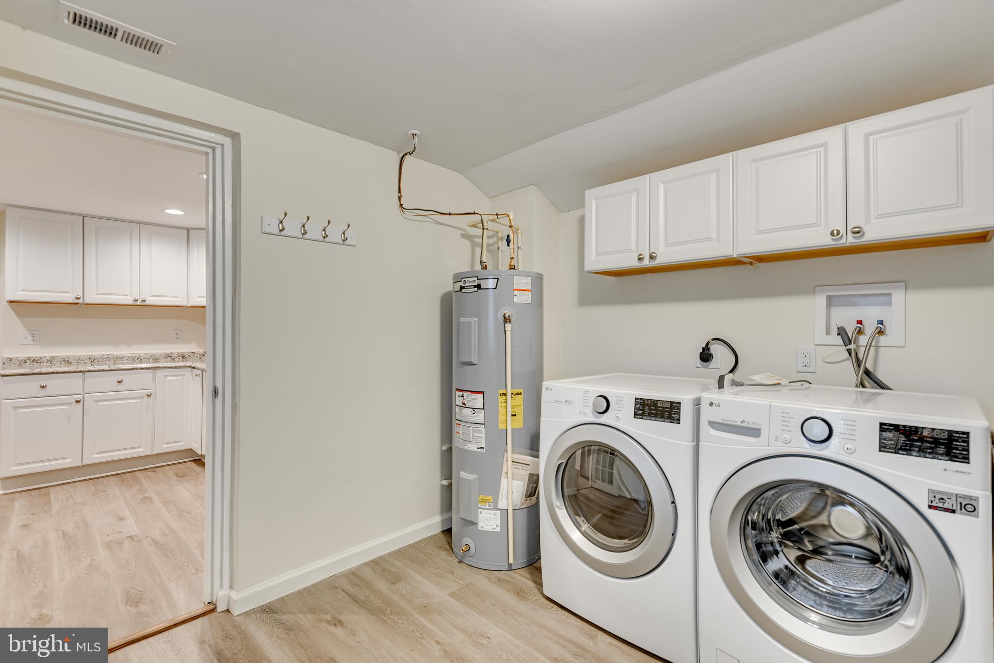 1558 Bay Head Road Annapolis, MD 21409 - Photo 29 of 33 Laundry Room