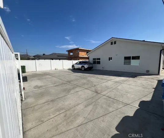 a view of parking area