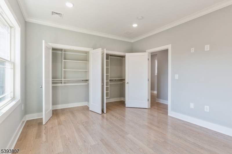 8 Gregory Road Springfield, NJ 07081 - Photo 14 of 31