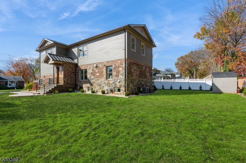 8 Gregory Road Springfield, NJ 07081 - Photo 24 of 31