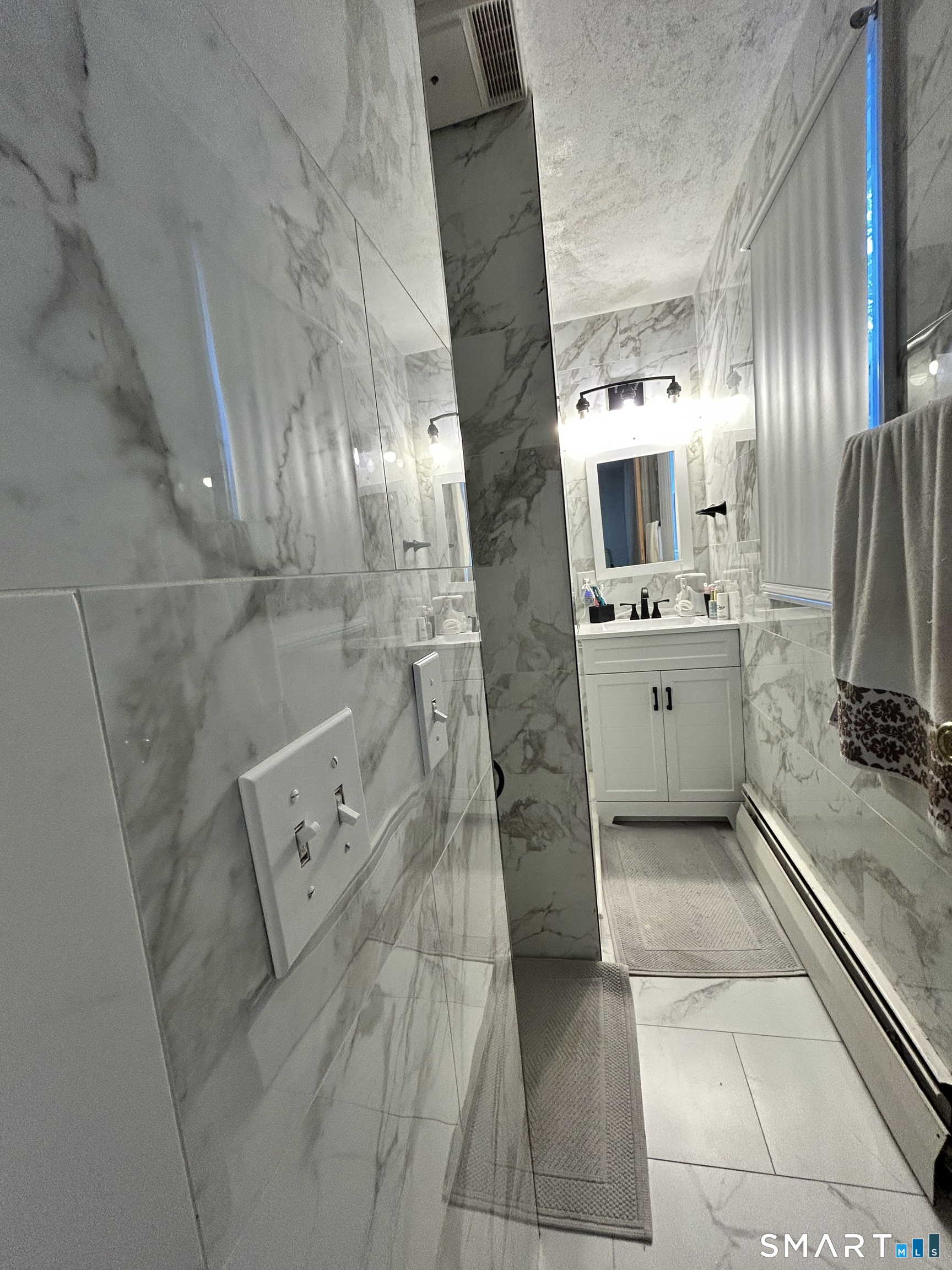 128 Rockwell Road Bethel, CT 06801 - Photo 26 of 39 Gallery Image 26