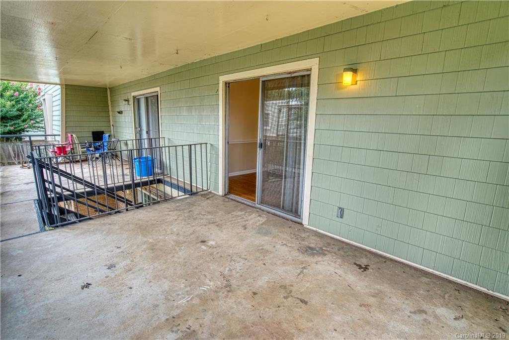 2616 Park Road, Unit H Charlotte, NC 28209 - Photo 20 of 28 a view of livingroom with furniture