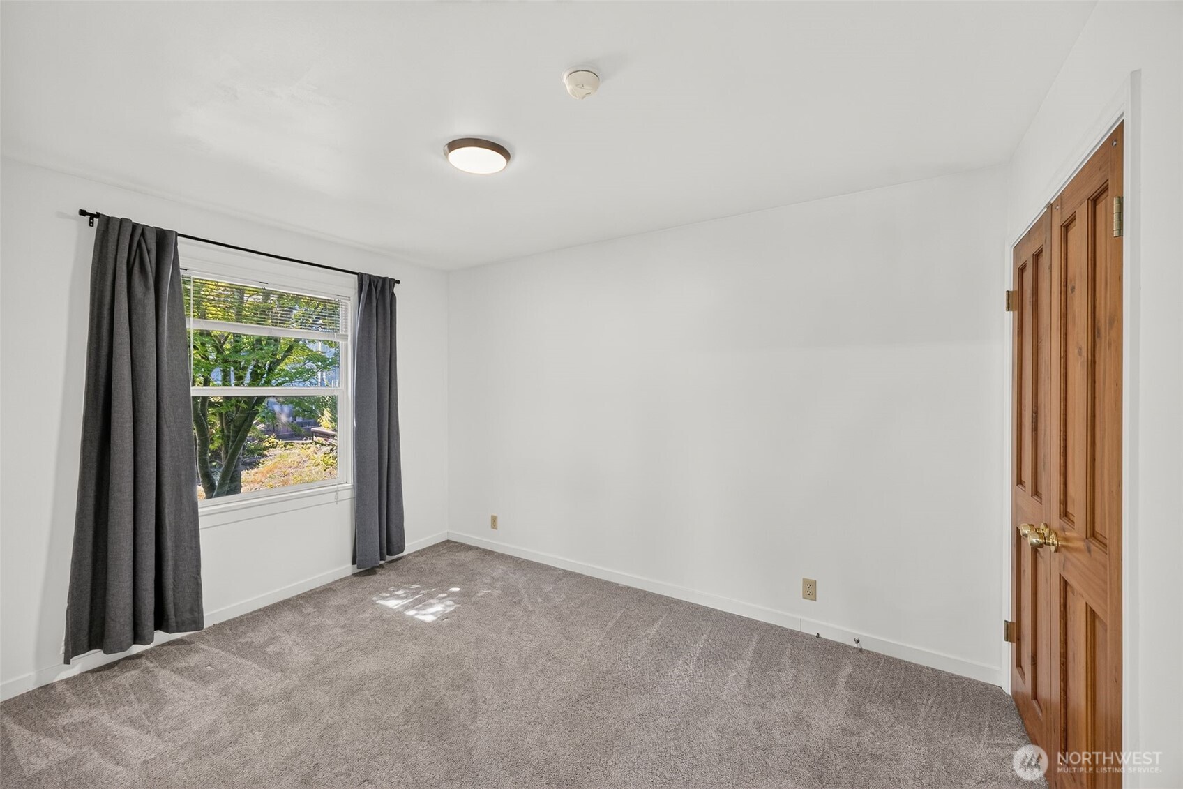 4417 Seahurst Avenue Everett, WA 98203 - Photo 20 of 30