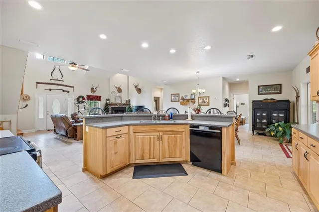 $875,000 | 634 Northeast 696th Street, Branford, FL 32008