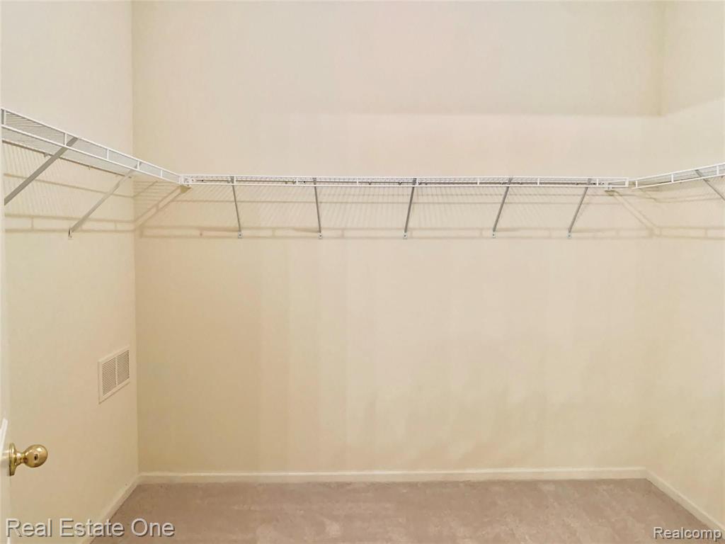 3841 Windingbrook Circle Rochester, MI 48309 - Photo 25 of 36