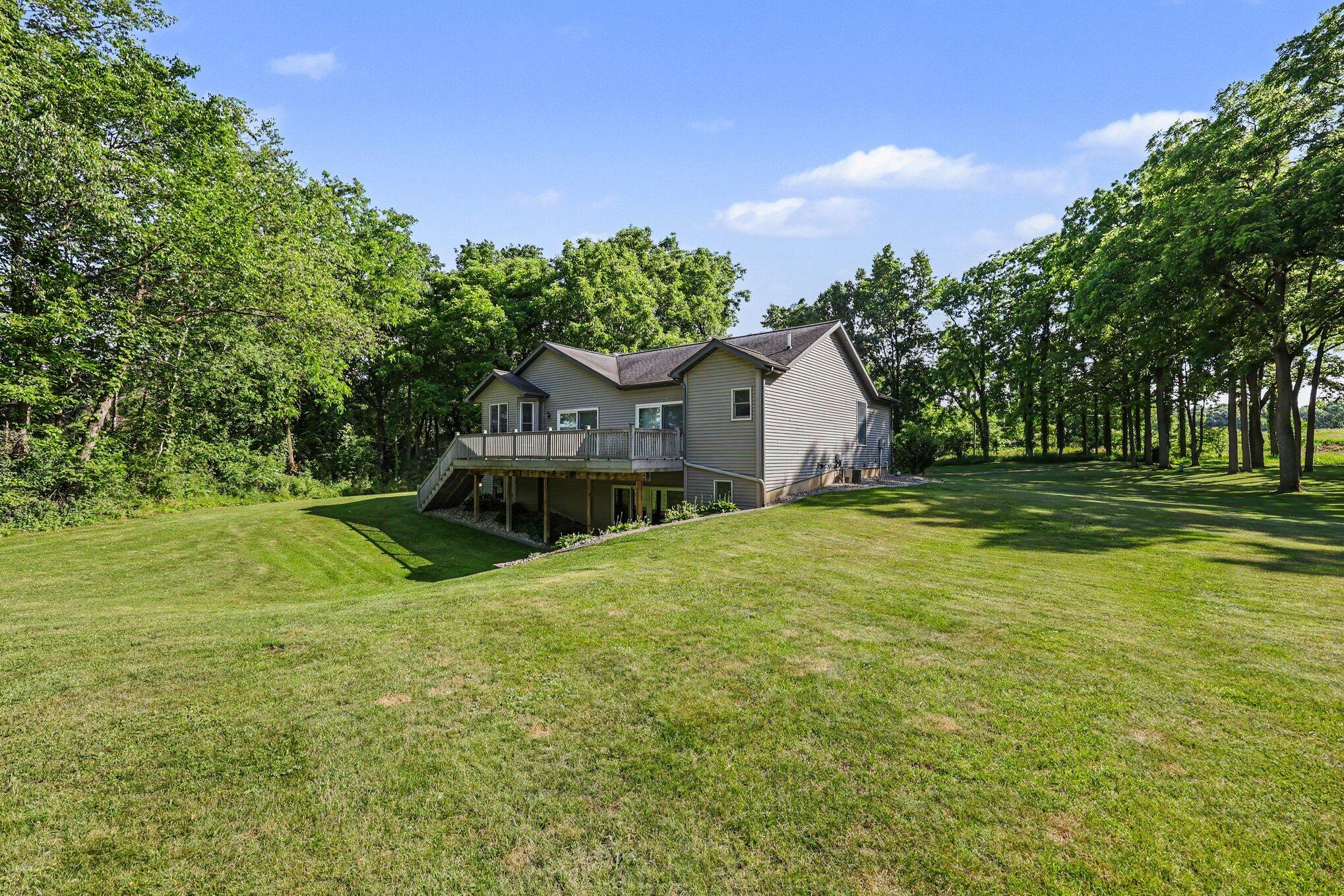 8115 South Jackson Road Jackson, MI 49201 - Photo 5 of 44 020_file_6320