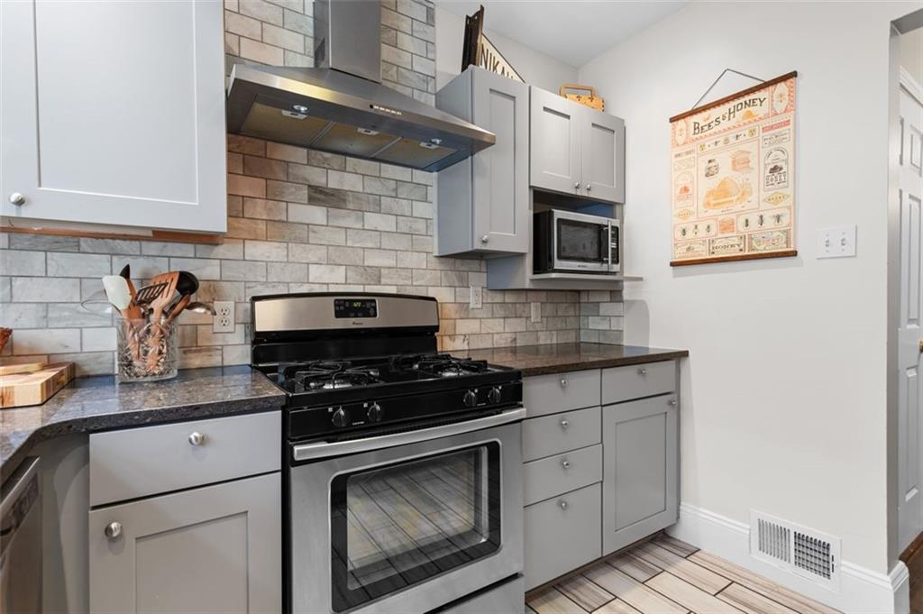 4010 Howley Street Pittsburgh, PA 15224 - Photo 15 of 24