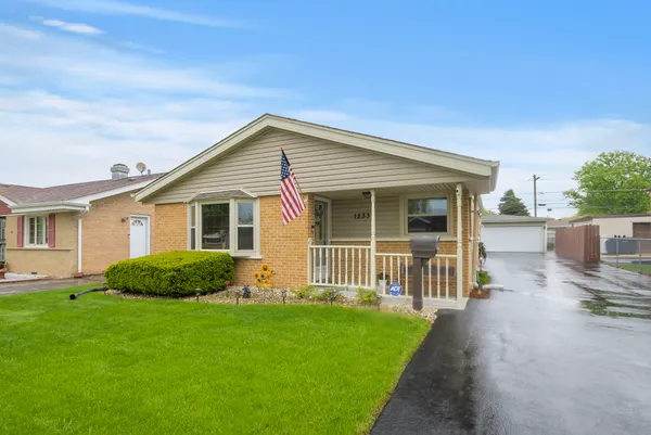 $249,900 | 12337 South Loveland Street, Alsip, IL 60803