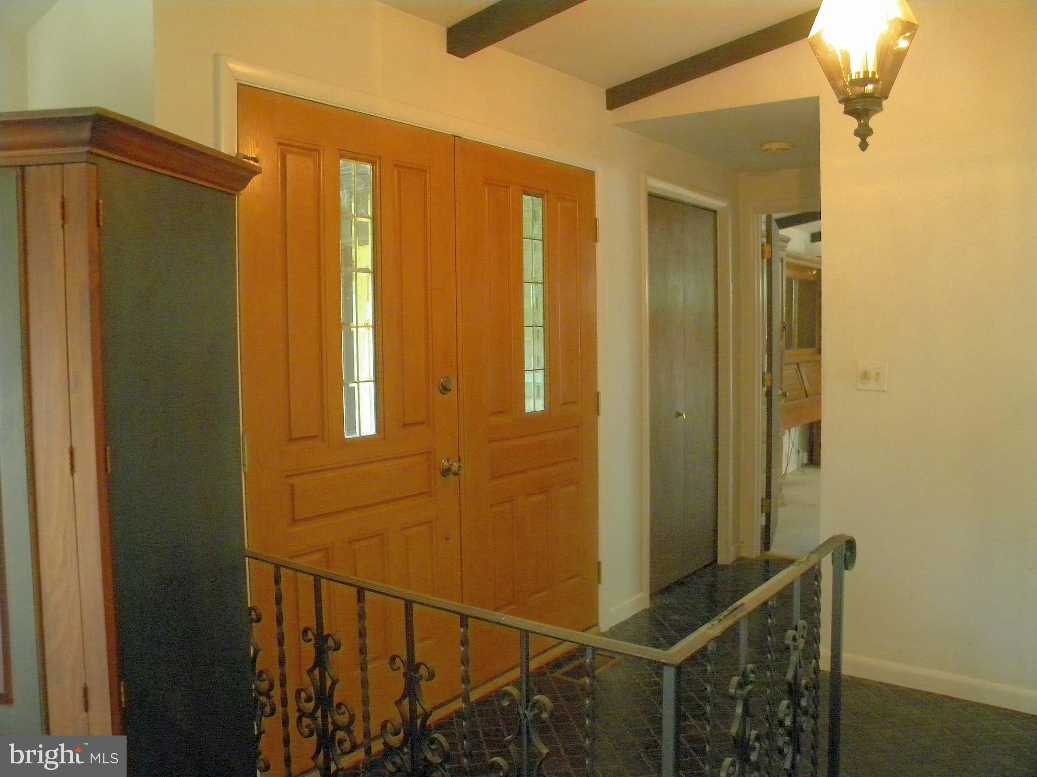 908 Fortune Place Edgewater, MD 21037 - Photo 4 of 23 Interior (General)