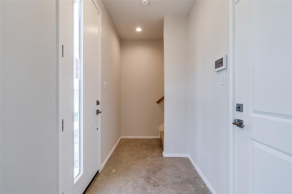 3308 Birmingham Avenue, Unit C11 Dallas, TX 75210 - Photo 9 of 33 a view of a hallway