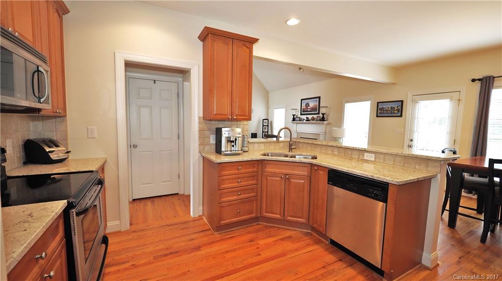 359 Canvasback Road Mooresville, NC 28117 - Photo 9 of 24 Gallery Image 9