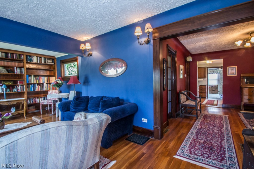 2553 Brainard Road Cleveland, OH 44124 - Photo 5 of 23