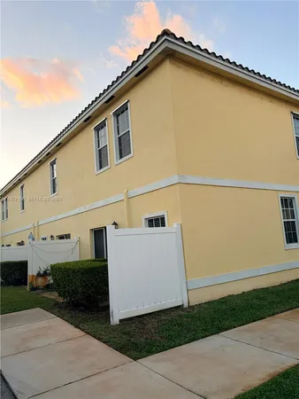 $3,000 | 4002 Northwest 11th Court, Lauderhill, FL 33313