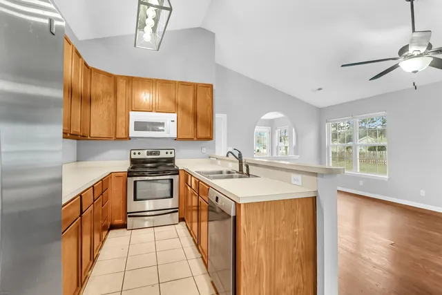 $304,900 | 142 Moon Dance Lane, Summerville, SC 29483