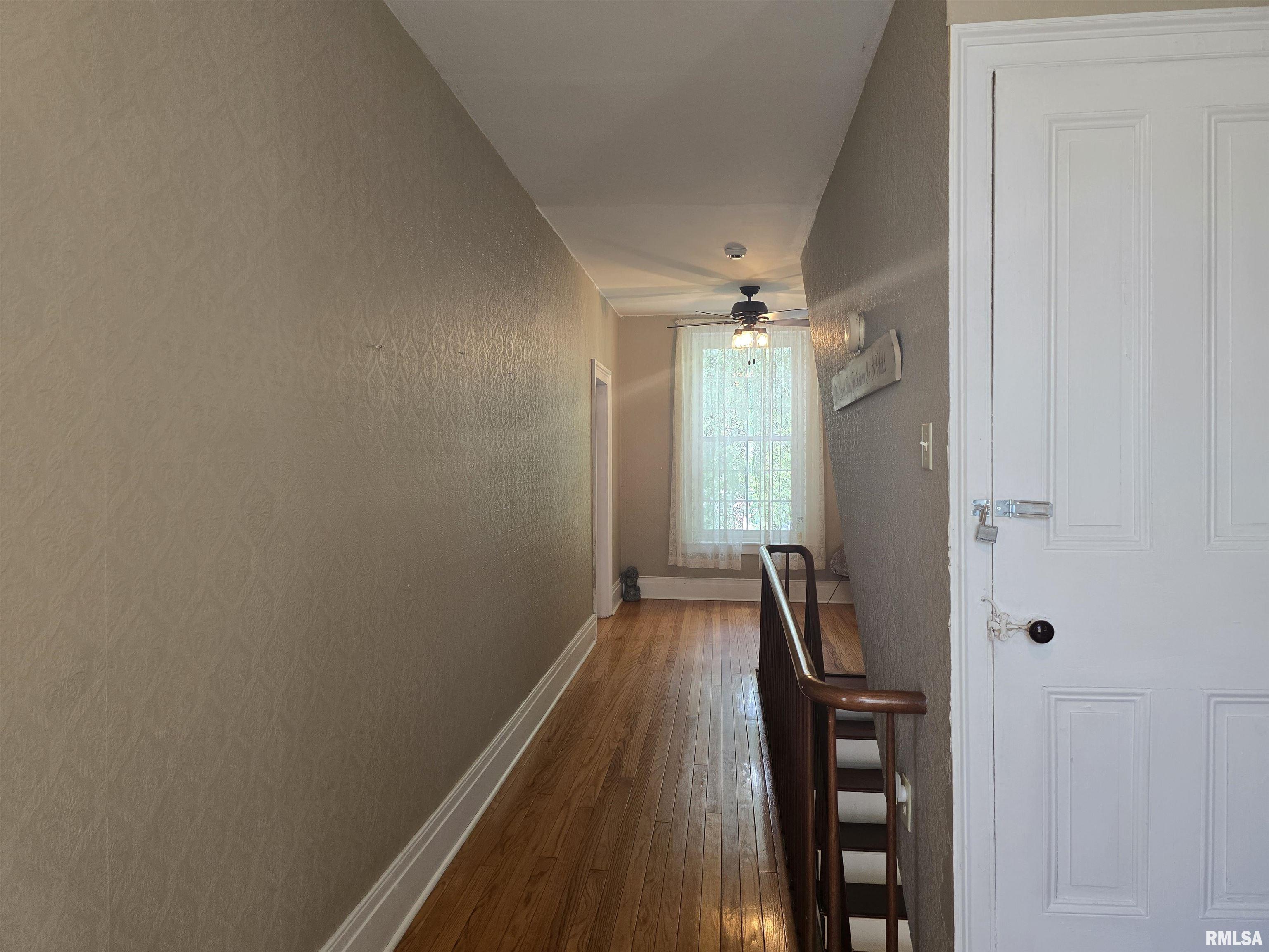 239 West Chestnut Street Canton, IL 61520 - Photo 46 of 83
