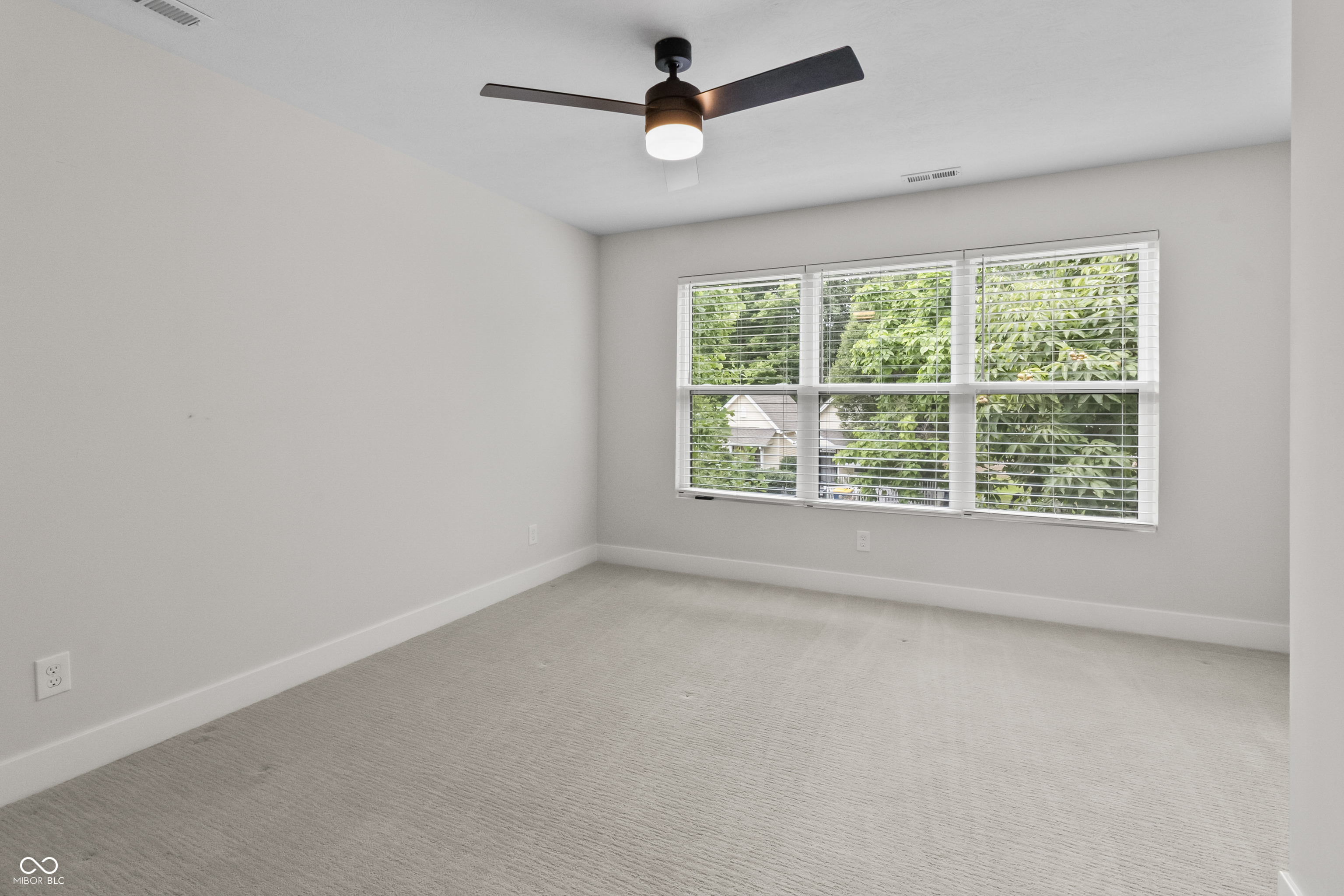 1655 Sheldon Street Indianapolis, IN 46218 - Photo 26 of 58