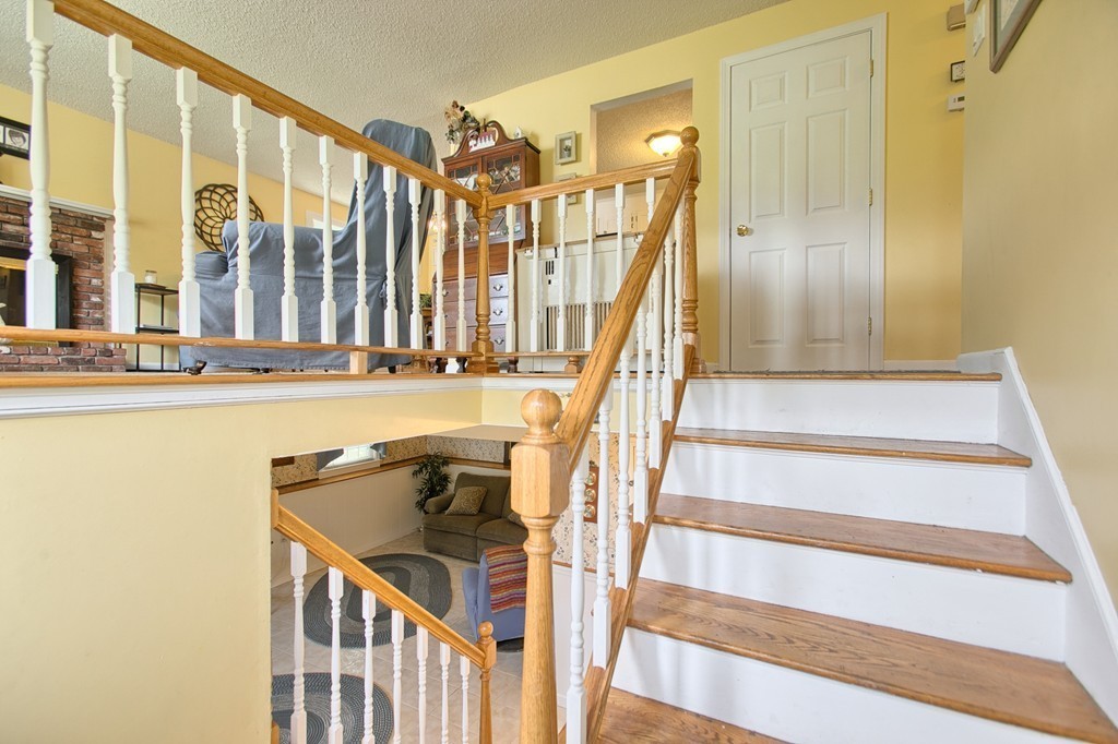 43 Burnham Road Billerica, MA 01862 - Photo 12 of 29 Gallery Image 12