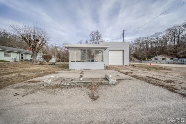 $139,900 | 25-15 West 5th Street, Newburg, MO 65550