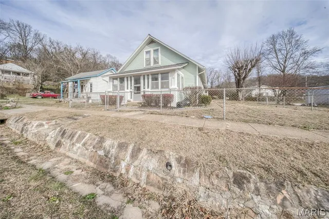 $139,900 | 25-15 West 5th Street, Newburg, MO 65550