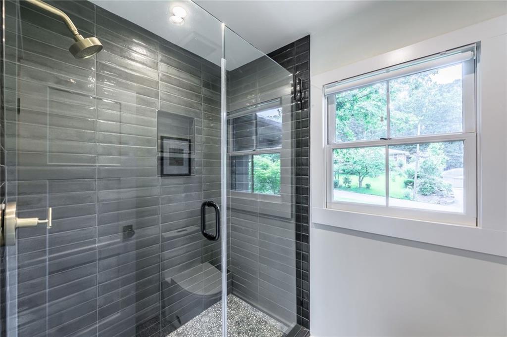 1036 Vistavia Circle Decatur, GA 30033 - Photo 29 of 55