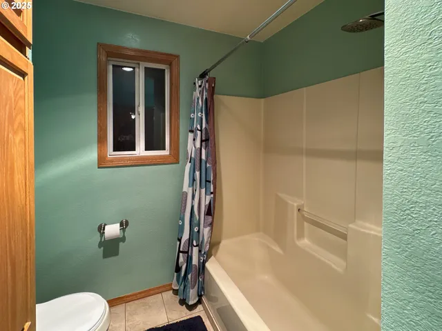 a view of entryway and hall