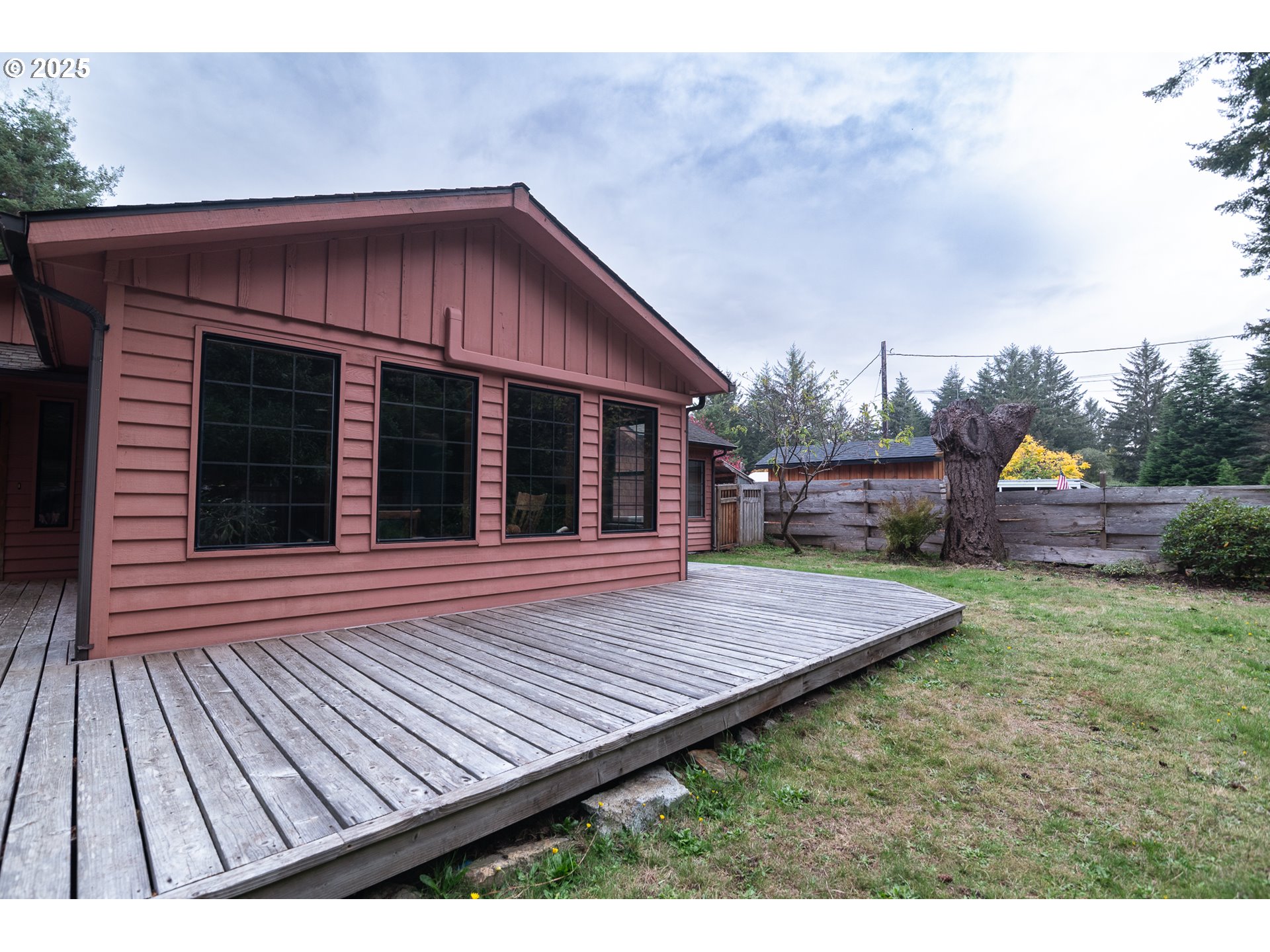 780 Michigan Avenue Northeast Bandon, OR 97411 - Photo 34 of 40