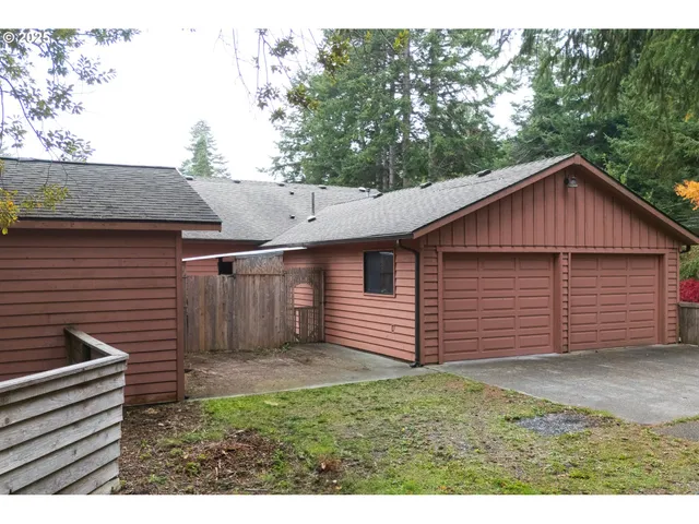 $550,000 | 780 Michigan Avenue Northeast, Bandon, OR 97411