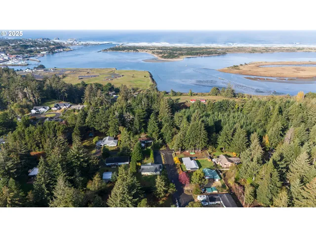 $550,000 | 780 Michigan Avenue Northeast, Bandon, OR 97411