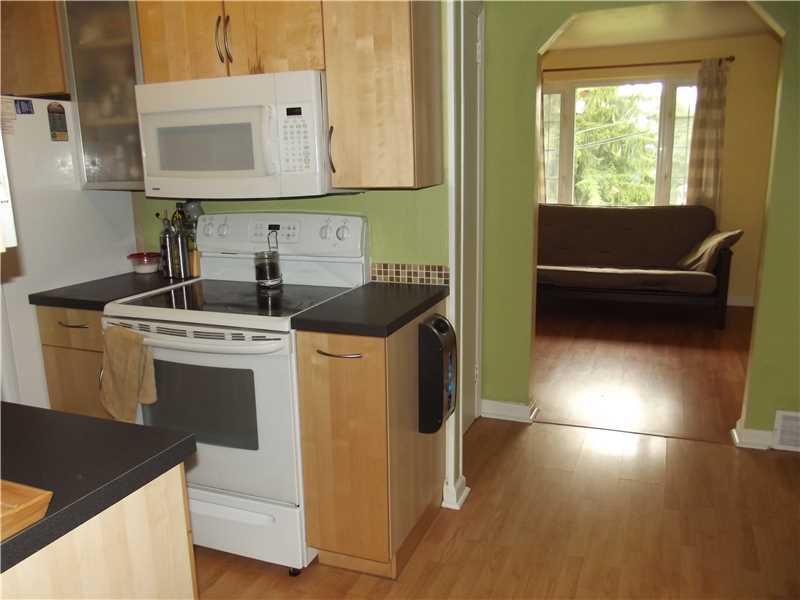 117 Hillcrest Drive Pittsburgh, PA 15237 - Photo 11 of 24 Kitchen.