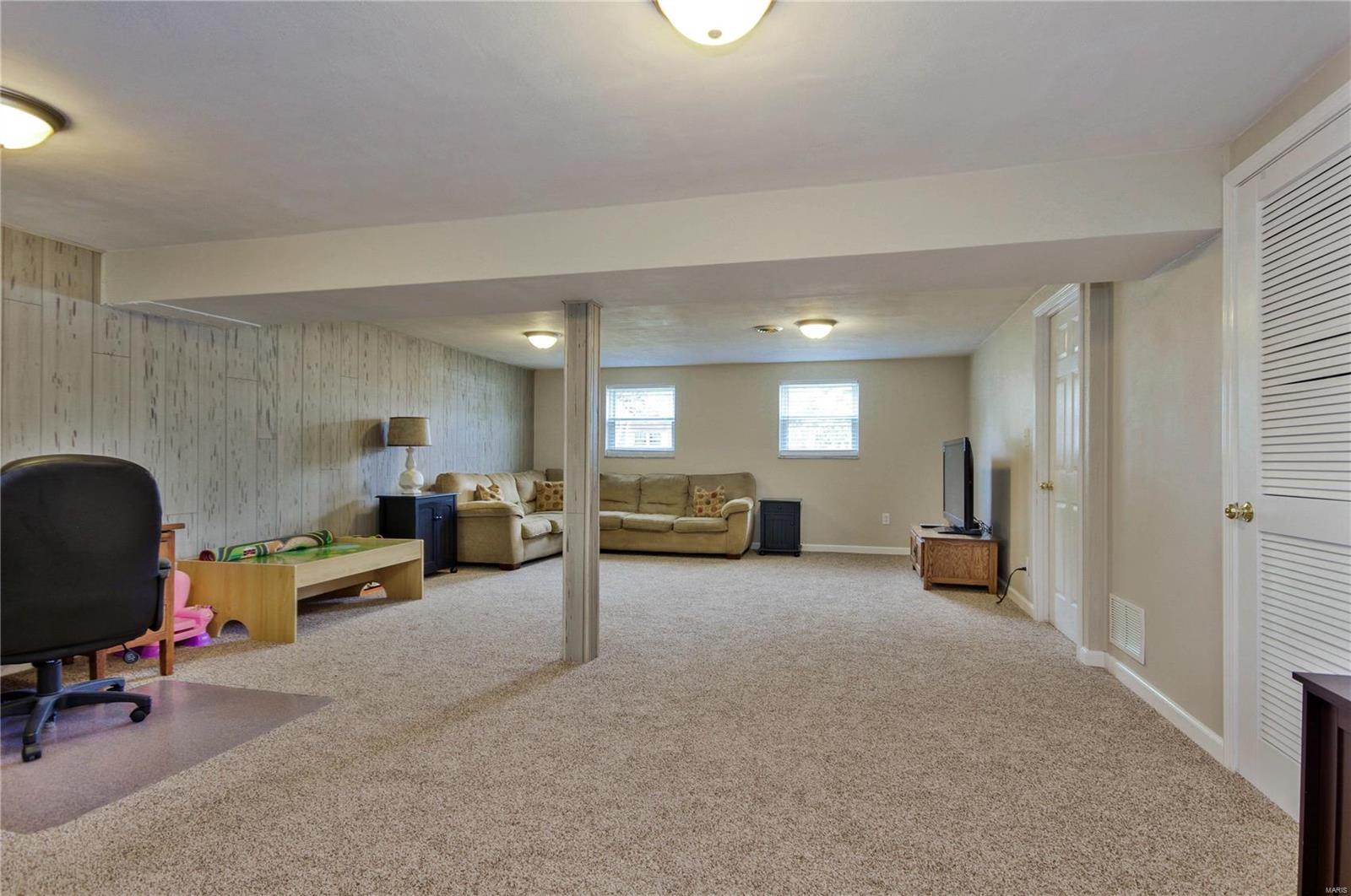905 Long Branch Road Troy, IL 62294 - Photo 22 of 29 Gallery Image 22