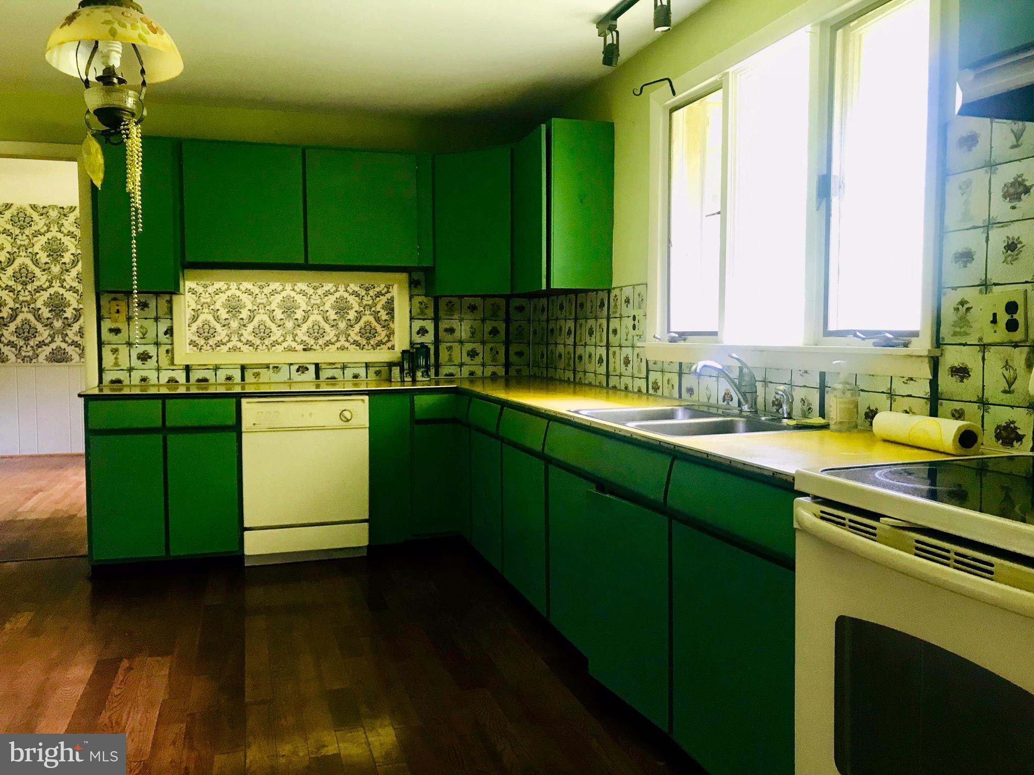 2729 Furlong Road Doylestown, PA 18902 - Photo 6 of 15 Kitchen