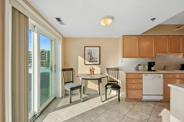 $399,900 | 7041 West Touhy Avenue, Unit 209, Niles, IL 60714