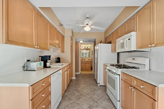 $399,900 | 7041 West Touhy Avenue, Unit 209, Niles, IL 60714