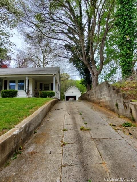 826 Old Charlotte Road Southwest Concord, NC 28027 - Photo 5 of 32 Gallery Image 5