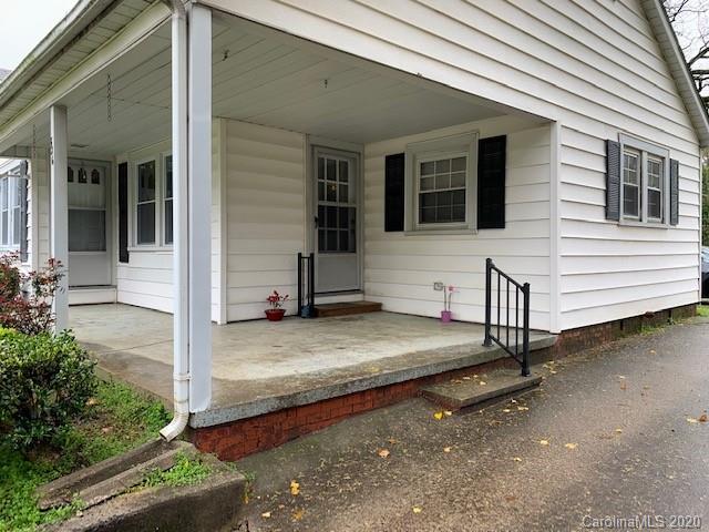 826 Old Charlotte Road Southwest Concord, NC 28027 - Photo 6 of 32 Gallery Image 6