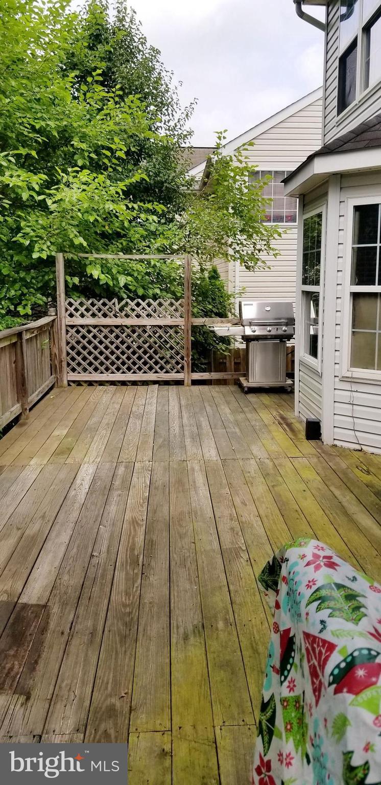9810 Pheasant Run Court Laurel, MD 20708 - Photo 22 of 30 Exterior (Rear) - Deck