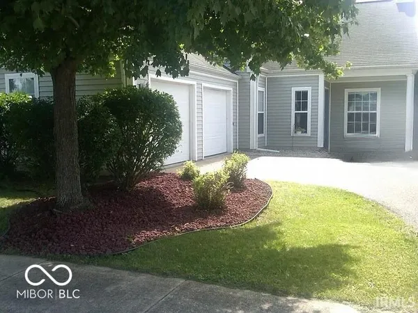 $274,900 | 92247 Norris Drive, Hobart, IN 46342