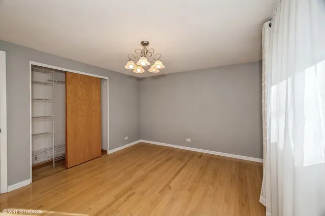 $3,200 | 829 Pinehurst Lane, Schaumburg, IL 60193