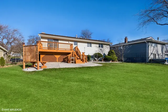 $3,200 | 829 Pinehurst Lane, Schaumburg, IL 60193