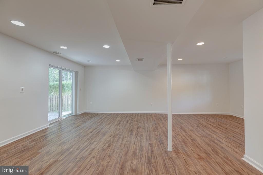 8463 Rippled Creek Court Springfield, VA 22153 - Photo 28 of 36 Rec Room