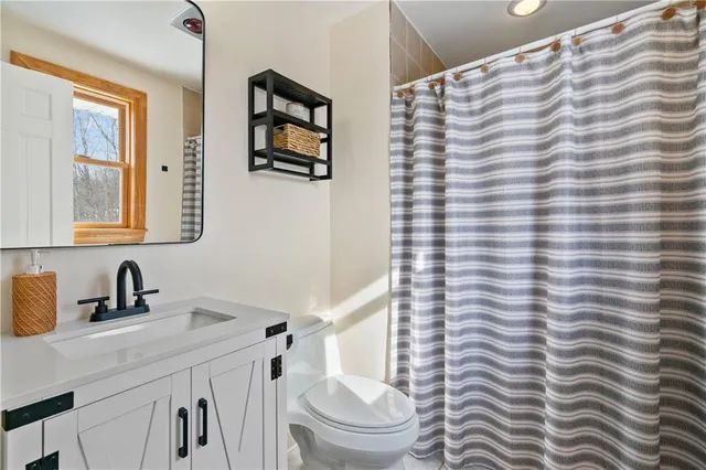 $385,000 | 124 Sherwood Drive, Greensburg, PA 15601