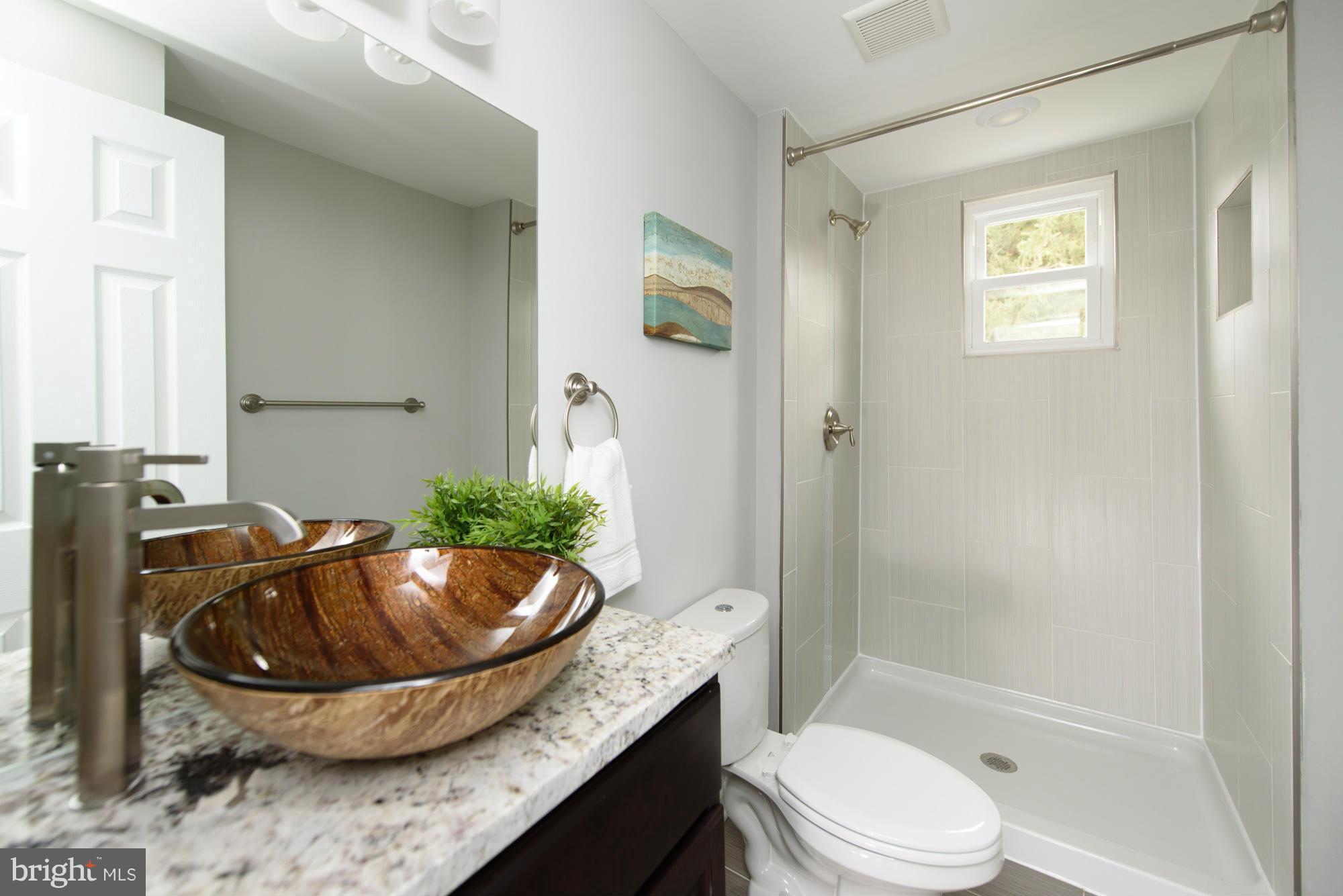 1349 Sudvale Road Pikesville, MD 21208 - Photo 25 of 30 Bath (2nd Level)