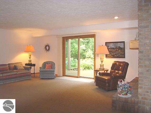 6467 Mission Ridge Traverse City, MI 49686 - Photo 8 of 15 1715749-7.JPG
