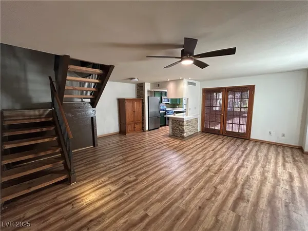 $170 | 5915 Laredo Street, Las Vegas, NV 89146